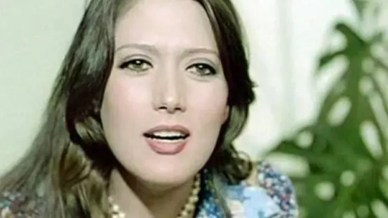 الفنانة المعتزلة