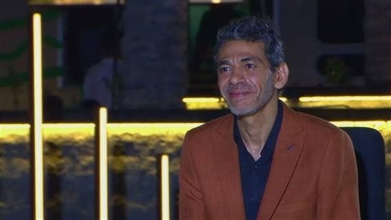 الكاتب طارق إمام،