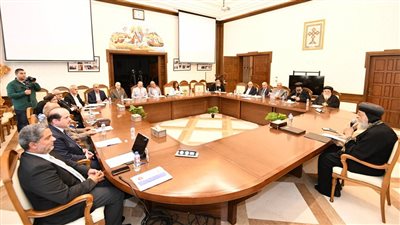 البابا تواضروس يتابع ترتيبات الاحتفال بذكرى تأسيس معهد الدراسات القبطية