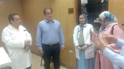 نائب مدير فرع التامين الصحى بالشرقية يتفقد المدارس فى أبو كبير ومشتول السوق 