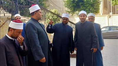 زيارة مفاجئة لأمين البحوث الإسلامية إلى لجنة الفتوى الرئيسية بالجيزة (صور)