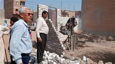 محلى طما: إزالة حالتي تعد على الأرض الزراعية فى سوهاج