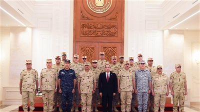 السيسي يترأس اجتماع المجلس الأعلى للقوات المسلحة.. الرئيس يهنئ الشعب المصري ورجال القوات المسلحة بمناسبة ذكرى نصر أكتوبر.. ونرصد تشكيل واختصاصات المجلس