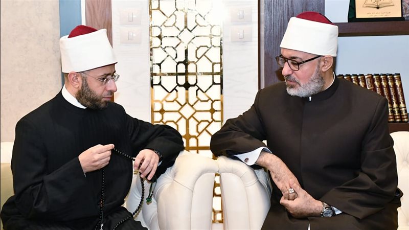 وزير الأوقاف ومفتي