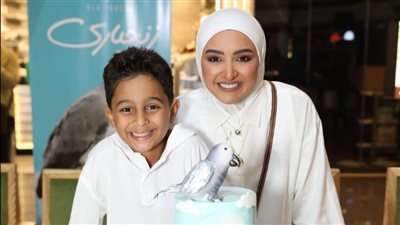 لقطات من عيد ميلاد هلا رشدي واحتفالها بأغنية زنجباري (صور)