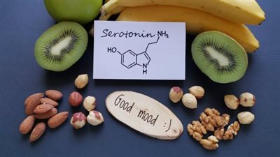 أطعمة ومشروبات تحسن مزاجك، وتخلصك من التوتر والقلق