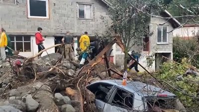  مصرع وفقدان 26 شخصا جراء الفيضانات في البوسنة والهرسك (فيديو)