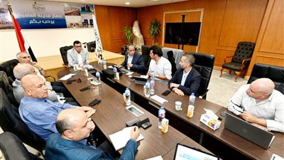 وزير الإسكان يتابع معدلات تسليم الوحدات السكنية لحاجزيها بالعلمين الجديدة