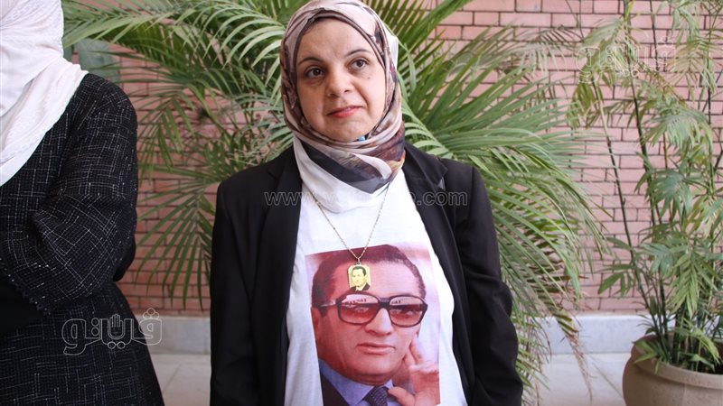 سلسلة وتيشيرت أبرز
