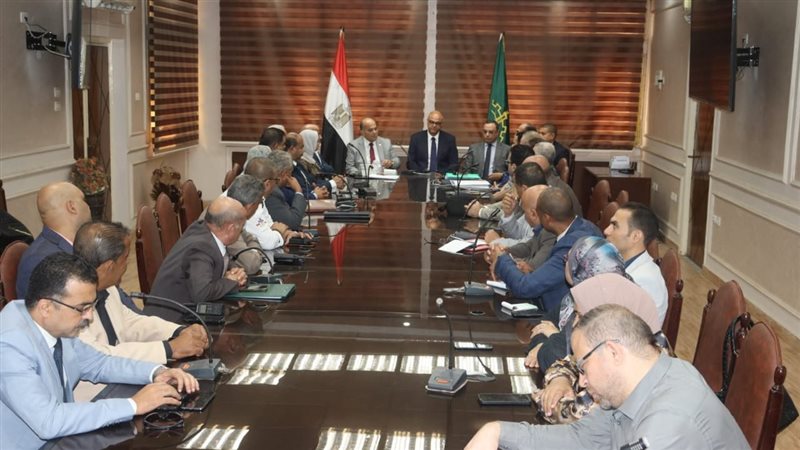 محافظ القليوبية خلال