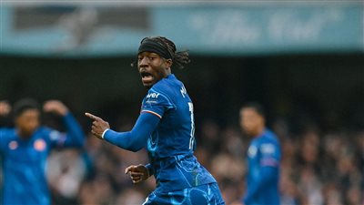 نوتنجهام فورست يوقف انتصارات تشيلسي في الدوري الإنجليزي بالتعادل 1-1