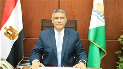 محافظ الجيزة يتابع مستجدات العمل بملفات التصالح في مخالفات البناء وتقنين أراضي أملاك لدولة