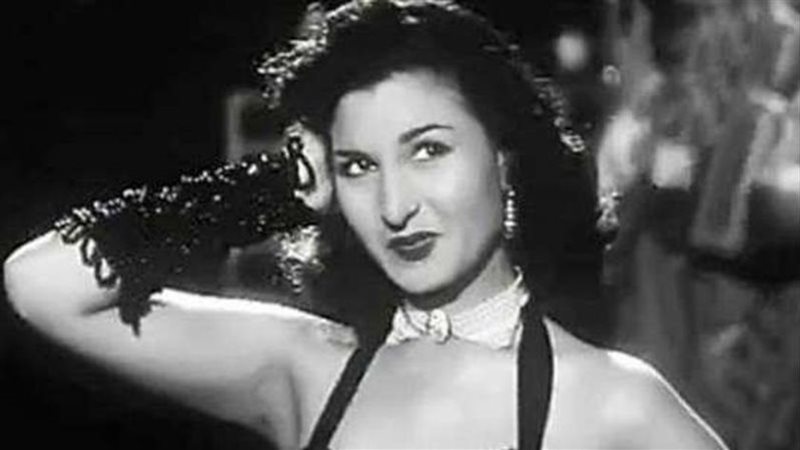 الفنانة الاستعراضية