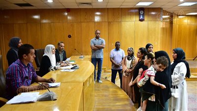 لبحث مطالبهم، انعقاد لقاء اليوم المفتوح بالمواطنين بديوان الأقصر (صور)