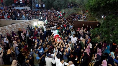 مقتل وإصابة 9 فلسطينيين في مواجهات مع الاحتلال بمخيم قلنديا