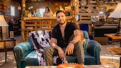 معز علي يطرح أغنية 