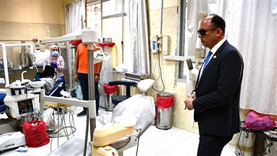 رئيس جامعة حلوان يوجه بمنع استخدام الورق داخل مجالس الكليات 