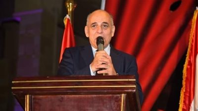 الصيد ردا على رئيس الجزيرة: 