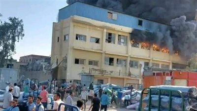 حريق هائل في مصنع بمدينة العاشر من رمضان والحماية المدنية تدفع بـ6 سيارات إطفاء (صور)