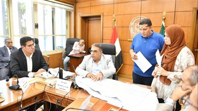 محافظ الدقهلية يستعرض ملف تطوير ورفع كفاءة مدينة جمصة