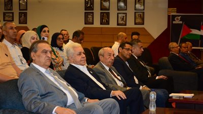 نقيب الصحفيين: تقديم الدعم الكامل للشعب الفلسطيني في مواجهة جرائم الاحتلال