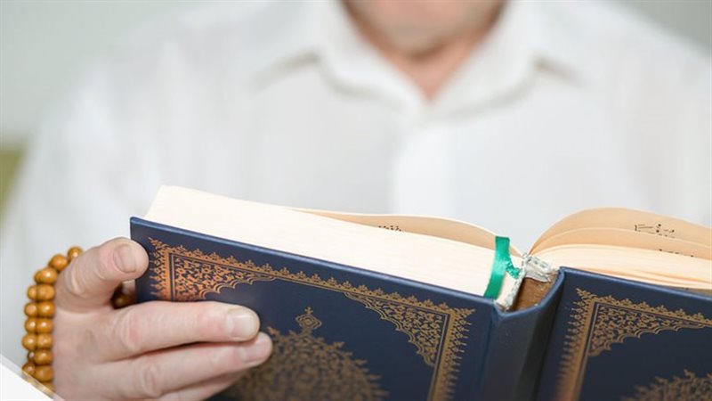 حكم قراءة سورة الحديد