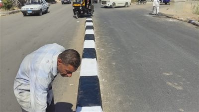 حملة مكبرة لتنفيذ أعمال النظافة في شوارع ساقلتة بسوهاج 