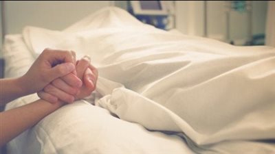 تفسير رؤية موت الأب في المنام وعلاقتها بحدوث كثير من المشكلات والأزمات