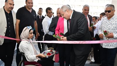 افتتاح مركز خدمة الطلاب ذوي الهمم بجامعة قناة السويس (صور)