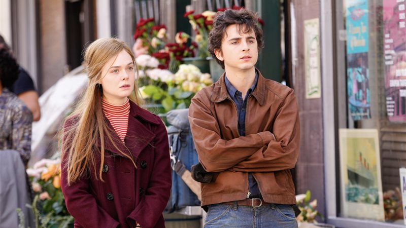 فيلم A Complete Unknown،