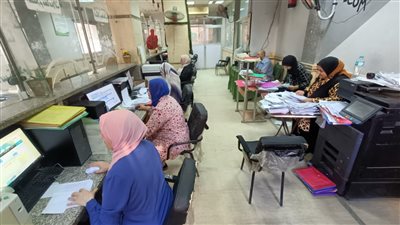 رئيس منيا القمح بالشرقية يتفقد المراكز التكنولوجية ويتابع الخدمات المقدمة للمواطنين