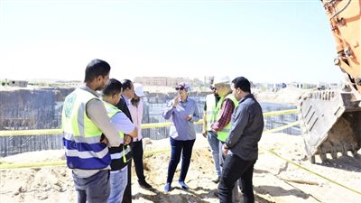 رئيس جامعة الأقصر تتفقد أعمال الإنشاء بكليتي الهندسة وطب الأسنان (صور)