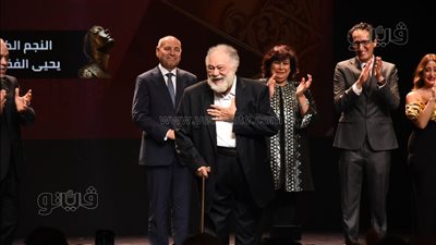مهرجان المهن التمثيلية للمسرح يكرم الفخراني والعصفوري والقاسمي واسم راتب (صور)