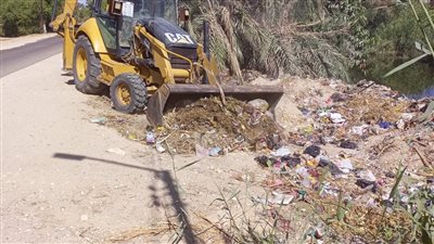 حملة مكبرة لإزالة الإشغالات ورفع المخلفات في ساقلته بسوهاج