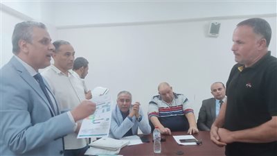 محافظ البحيرة: تسليم 10 مواطنين 