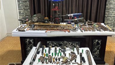 ضبط ورشة لتصنيع الأسلحة النارية يديرها عامل بسوهاج 