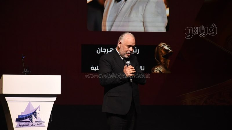 الدكتور أشرف زكي،
