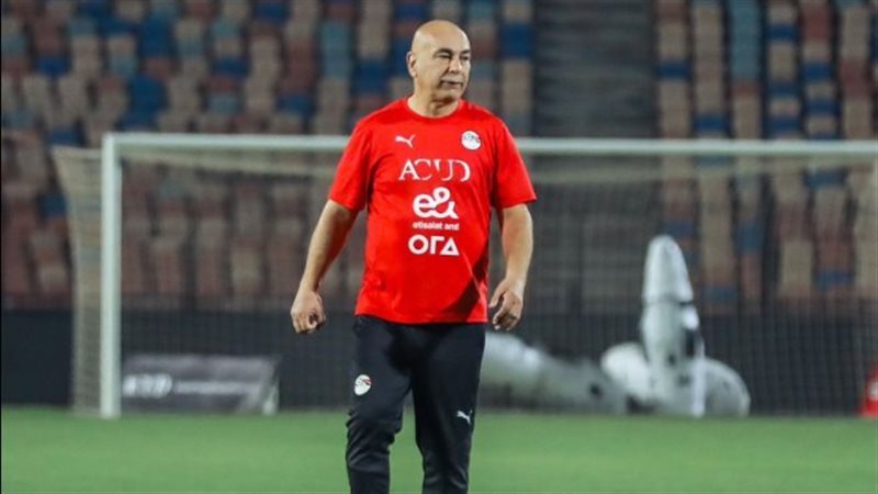 حسام حسن، فيتو