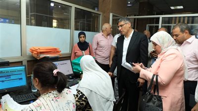 محافظ الجيزة: استمرار العمل في المراكز التكنولوجية خلال العطلات الرسمية (صور)