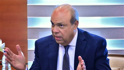 وزير الطيران: خطة لتحسين مستوى وجودة الخدمات المقدمة للركاب