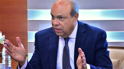 وزير الطيران: دراسة لرفع الطاقة الاستيعابية لمطار العلمين 