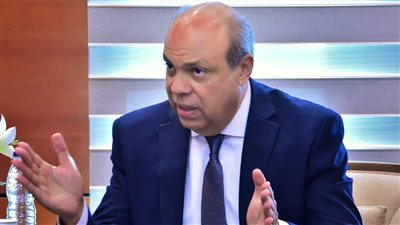 سامح الحفني: ندرس إنشاء مبنى 4 بمطار القاهرة لاستيعاب الحركة التشغيلية 