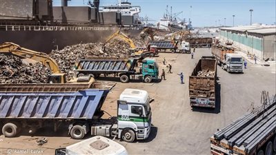 تداول 24 سفينة بميناء دمياط خلال يوم