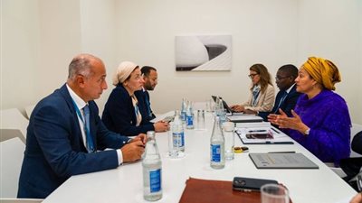 وزيرة البيئة تعقد لقاء ثنائيا مع نائب الأمين العام للأمم المتحدة 