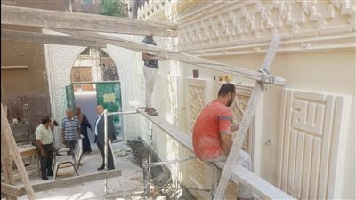 رئيس مدينة ميت غمر يتابع أعمال تطوير ضريح الإمام الشعراوي بـ دقادوس (صور )