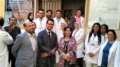 وكيل صحة سوهاج يعلن بدء تشغيل جهاز الليزر بوحدة العلاج الطبيعي بمستشفى أخميم 