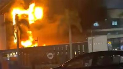 إصابة 7 أشخاص في حريق مول التجمع الخامس، والحماية المدنية تحاصر النيران (صور)