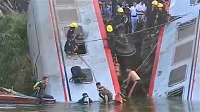 تشكيل فريق تحقيق أمني في حادث قطاري المنيا 