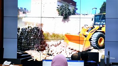 انطلاق الموجة الـ 24 لإزالة التعديات بالبحيرة (صور)