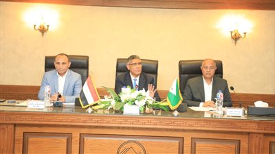 محافظ الجيزة يشدد على سرعة تنفيذ مشروعات الخطة الاستثمارية